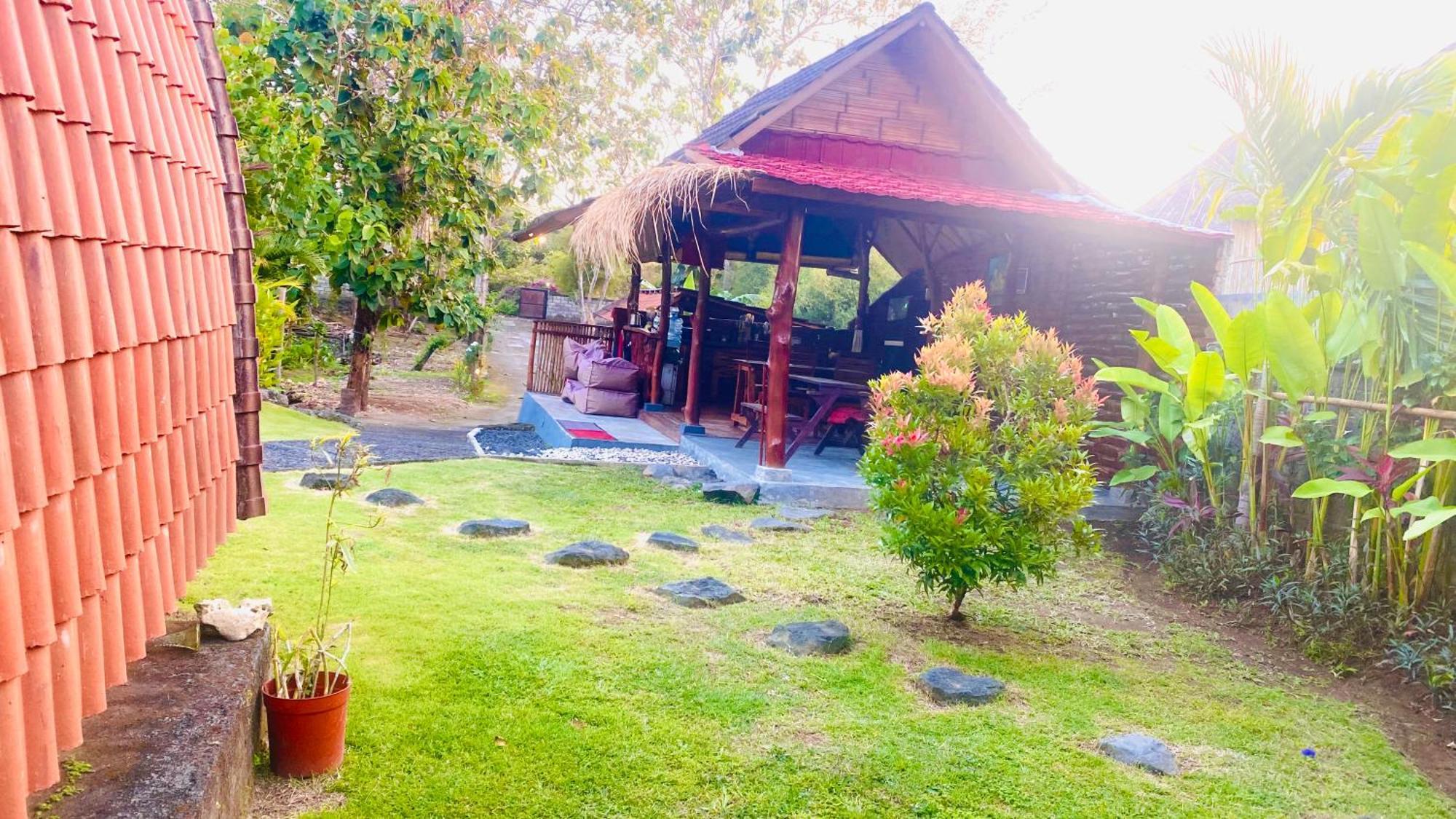 Pondok Sari Homestay Ungasan Buitenkant foto