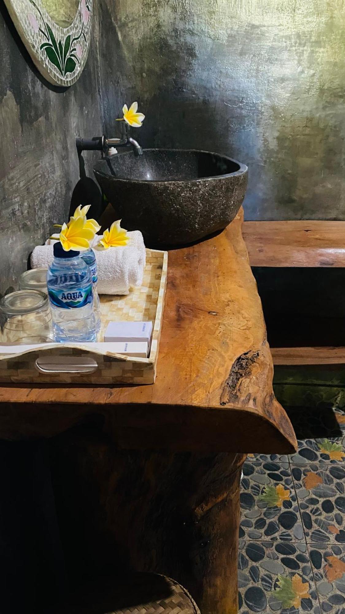 Pondok Sari Homestay Ungasan Buitenkant foto